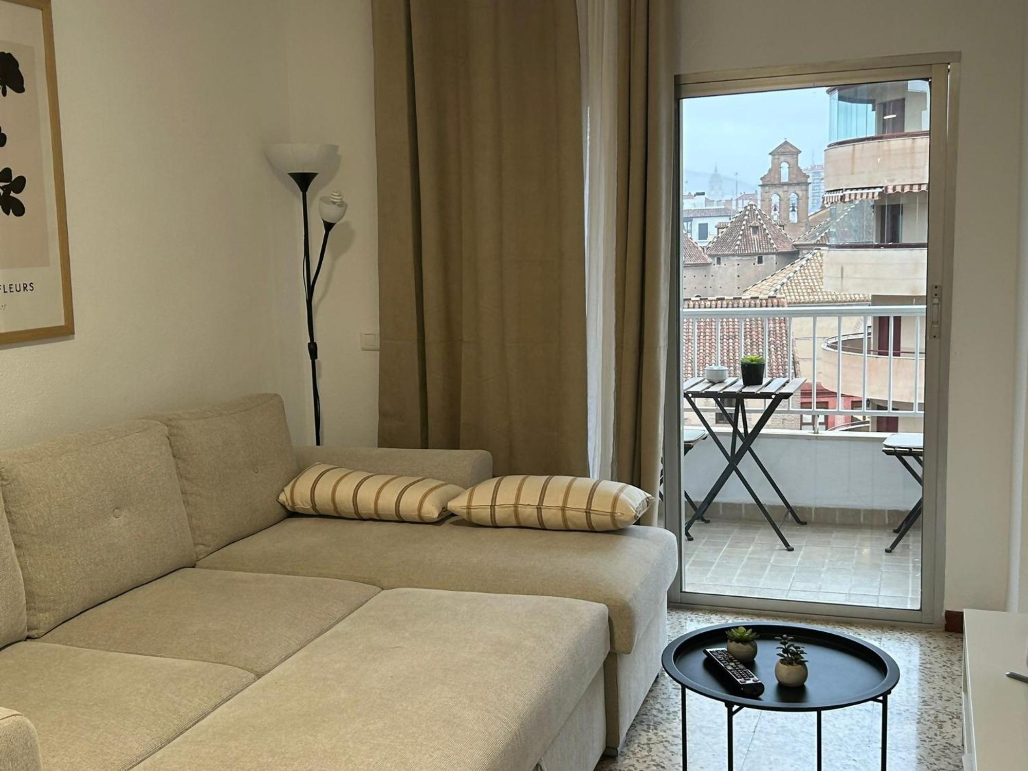 Appartement Vialia Piso Centrico Wifi Maria Zambrano Andra à Málaga Extérieur photo